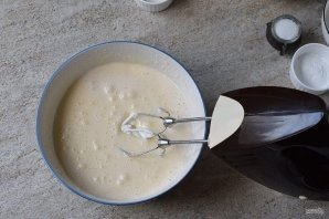 Открытый пирог с брусникой