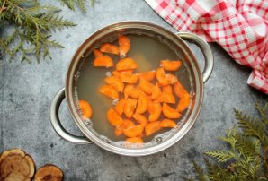 Двойная уха из щуки с пшеном Двойная уха из щуки с пшеном