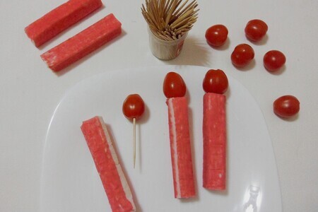 Салат из крабовых палочек "новогодний" Салат из крабовых палочек "новогодний"