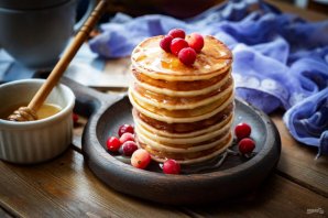 Панкейки на йогурте пышные