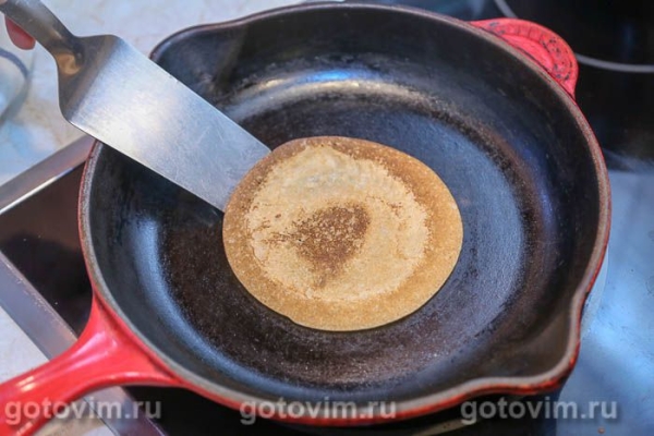 Панкейки из яблочного пюре с корицей