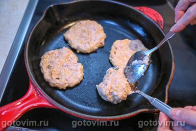 Оладьи с мясным фаршем и тыквой Оладьи с мясным фаршем и тыквой