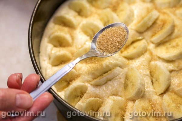 Пирог с бананами и посыпкой из сахара с корицей Пирог с бананами и посыпкой из сахара с корицей