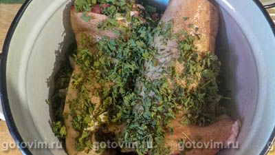 Свиная рулька в пиве с яблоками, горчицей и медом по-венгерски Свиная рулька в пиве с яблоками, горчицей и медом по-венгерски