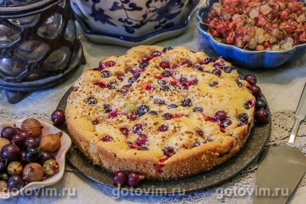 Бисквитный пирог с крыжовником Бисквитный пирог с крыжовником