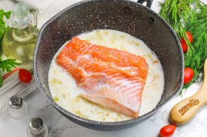 Лосось в сливочном соусе Лосось в сливочном соусе