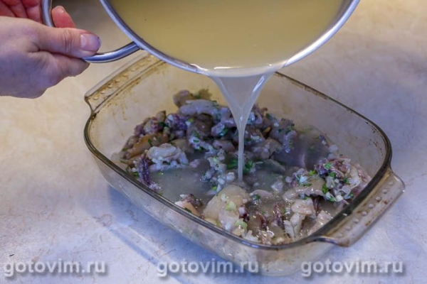 Мужужи из свиных ножек (холодец по-грузински) Мужужи из свиных ножек (холодец по-грузински)