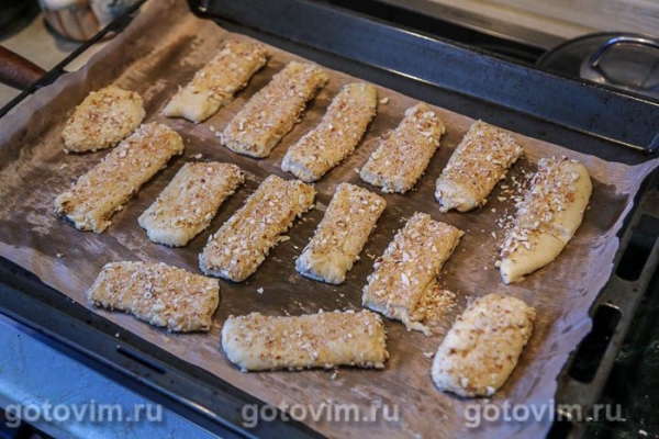 Язычки с орехами из теста на кефире Язычки с орехами из теста на кефире