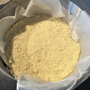 Насыпной пирог с клубникой Насыпной пирог с клубникой