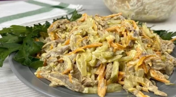 Всегда готовили на праздники в советское время. Салат «Обжорка», очень вкусный и сытный Всегда готовили на праздники в советское время. Салат «Обжорка», очень вкусный и сытный