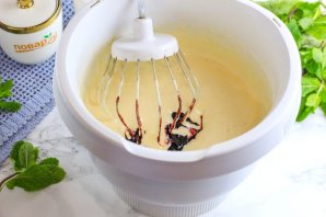 Торт из варенья черной смородины Торт из варенья черной смородины