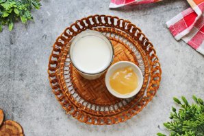 Молоко с чесноком Молоко с чесноком