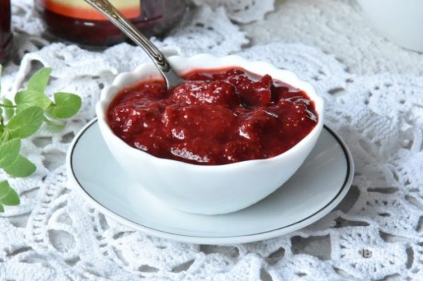 Клубничный джем с бальзамическим уксусом Клубничный джем с бальзамическим уксусом