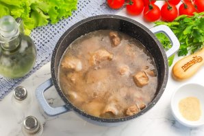 Гуляш из свинины как в советской столовой Гуляш из свинины как в советской столовой