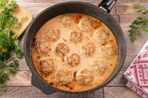 Тефтели с луком и морковью Тефтели с луком и морковью