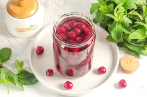 Вишневая наливка с косточками Вишневая наливка с косточками