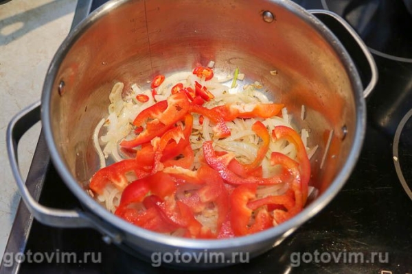 Томатный суп энчилада из фарша с фасолью