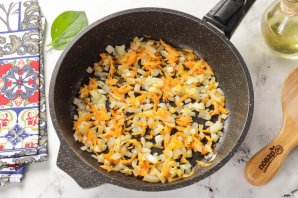 Суп со шпинатом и яйцом Суп со шпинатом и яйцом