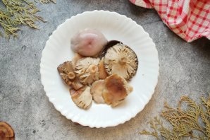 Сыроежки в кляре Сыроежки в кляре