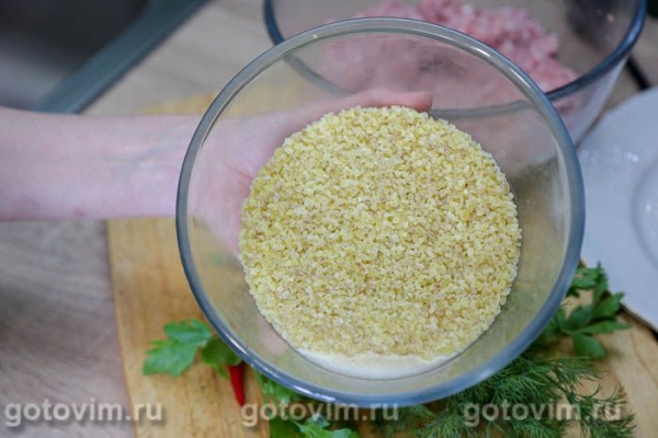 Мясные котлеты с булгуром в мультиварке