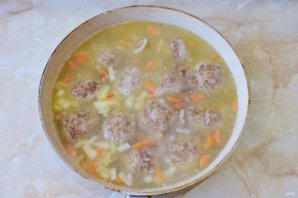 Тефтели в бульоне Тефтели в бульоне