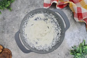 Рулетики с корицей и глазурью Рулетики с корицей и глазурью