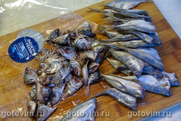 Черноморская ставридка, жаренная с овощами