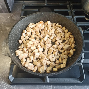 Пирог с курицей и грибами