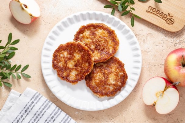 Драники из яблок Драники из яблок