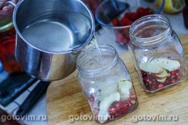 Компот из земляники с яблоками на зиму Компот из земляники с яблоками на зиму