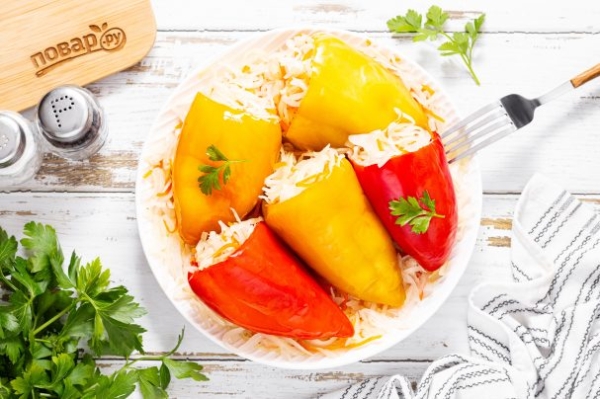 Перец, квашеный с капустой