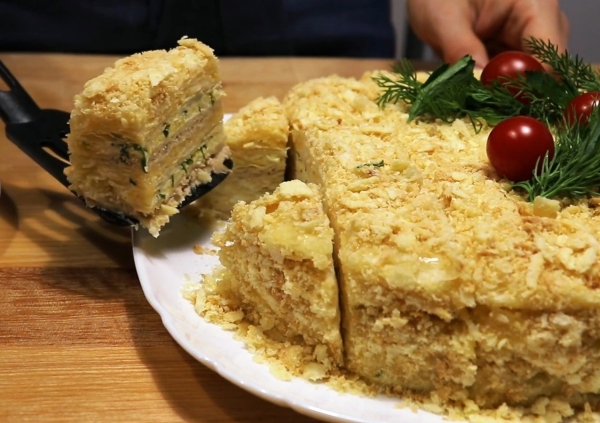 Закусочный торт-салат «Наполеон». Рецепт шикарной закуски на праздничный стол! Закусочный торт-салат «Наполеон». Рецепт шикарной закуски на праздничный стол!