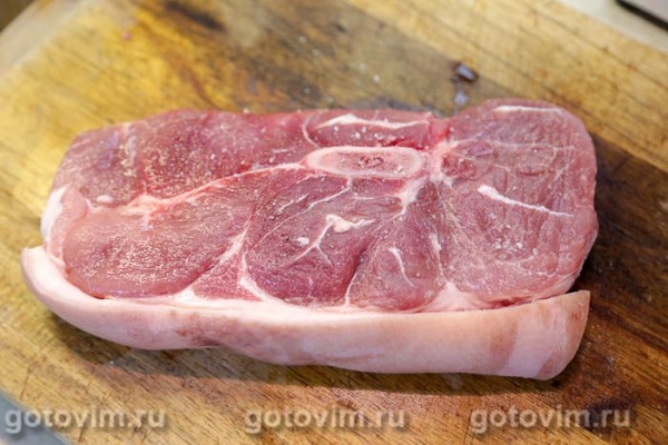 Свинина, запеченная с баклажанами и виноградом Свинина, запеченная с баклажанами и виноградом