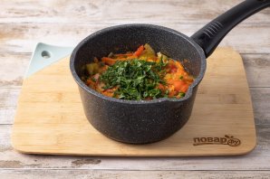 Салат из помидоров, перца, моркови и лука на зиму Салат из помидоров, перца, моркови и лука на зиму