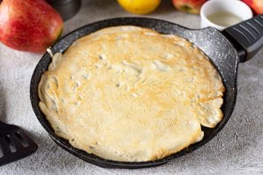 Блинчики с яблоками Блинчики с яблоками