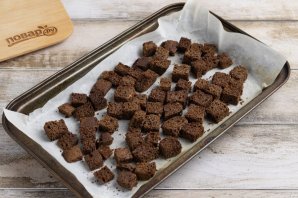 Домашний квас из ржаного черного хлеба Домашний квас из ржаного черного хлеба