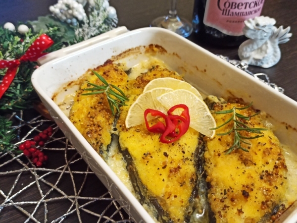 Запечённая зубатка в медово-горчичном маринаде