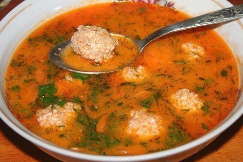 Рассольник с рисом и куриными фрикадельками Рассольник с рисом и куриными фрикадельками