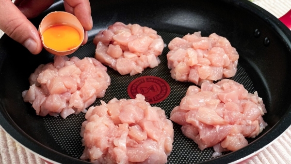 Научили в известном ресторане. Самое вкусное блюдо из куриного филе: удивила всех моих гостей Научили в известном ресторане. Самое вкусное блюдо из куриного филе: удивила всех моих гостей