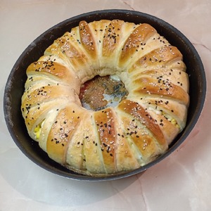 Слоеный пирог с курицей и сыром Слоеный пирог с курицей и сыром