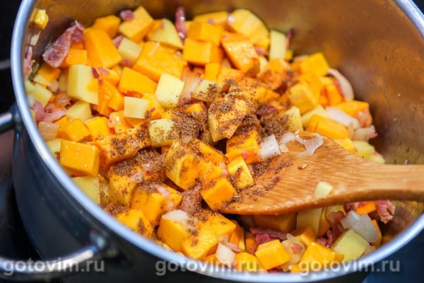 Суп-пюре из тыквы с беконом и сливками Суп-пюре из тыквы с беконом и сливками