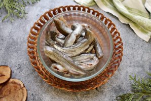 Мойва с овощами в духовке Мойва с овощами в духовке