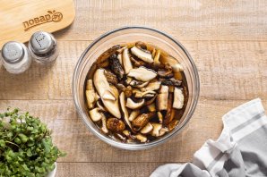 Постный грибной суп из сушеных грибов