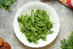 Новогодний салат с креветками Новогодний салат с креветками