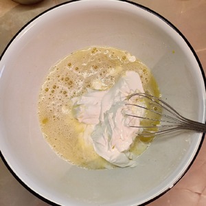 Хворост на сметане с водкой Хворост на сметане с водкой