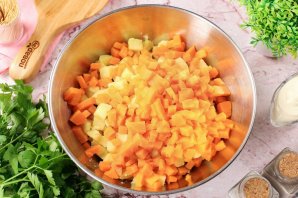 Салат-закуска "Оливье в ветчине" Салат-закуска "Оливье в ветчине"