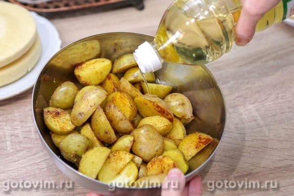 Картофель беби, обжаренный в мультиварке