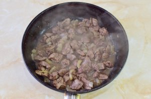 Куриная печень с макаронами Куриная печень с макаронами