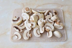 Шампиньоны с луком Шампиньоны с луком