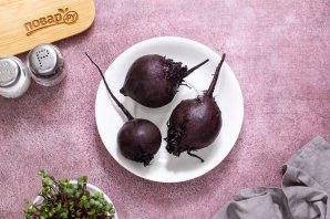 Салат из вареной свеклы с цитрусовой заправкой Салат из вареной свеклы с цитрусовой заправкой